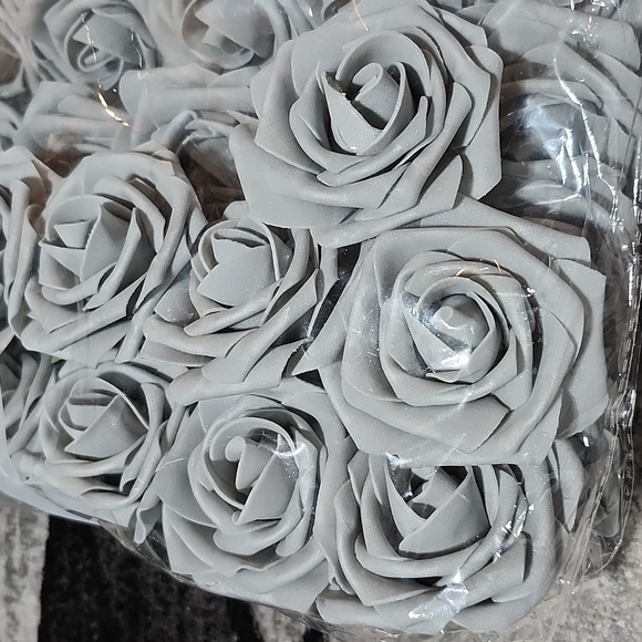 ARTIFICIAL FLOWERS FLEX STEMS GRAY FOAM SOFT ROSES 36 PC - Picture 2 of 9